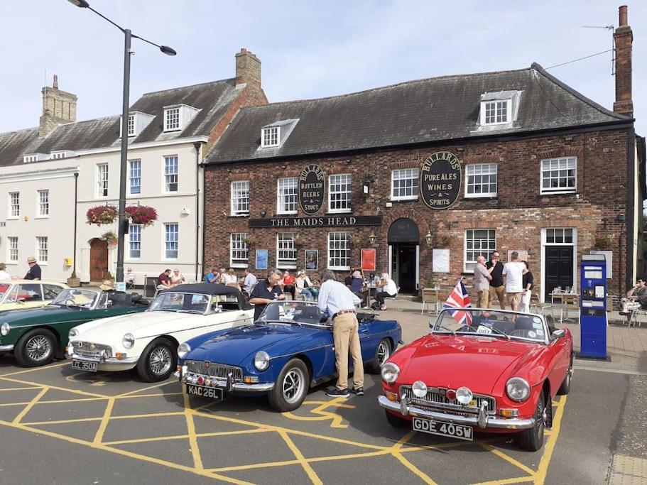 The Vault - Boutique Apartment In The Centre Of King'S Lynn Exterior photo